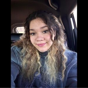 Meet your Posher, Erynn